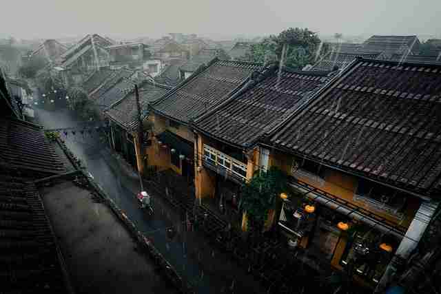 尺度惊人：黑料网爆料网红整容失败，评论区一片沸腾
